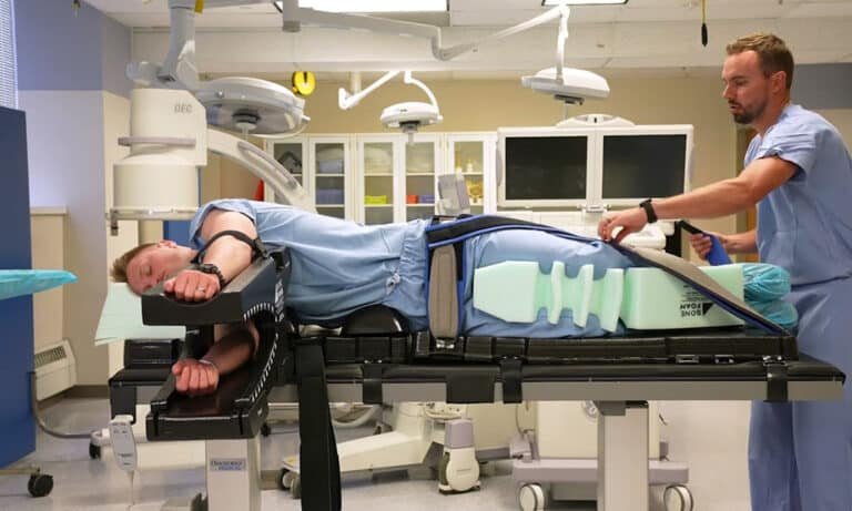 Lateral Spine Surgery Miami | Lateral Access Spine Surgery